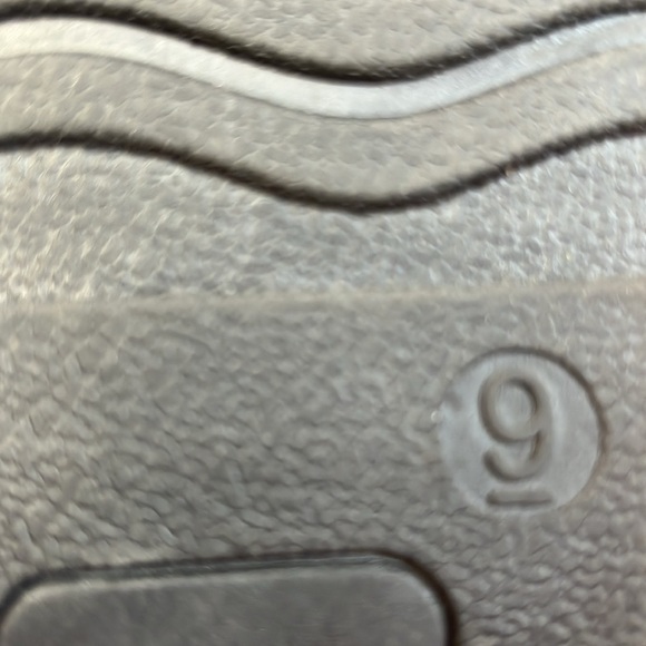 Target Boot Size 9 Black Suede Toggle Side Faux Fur lining Winter Outdoor cozy - Picture 9 of 11